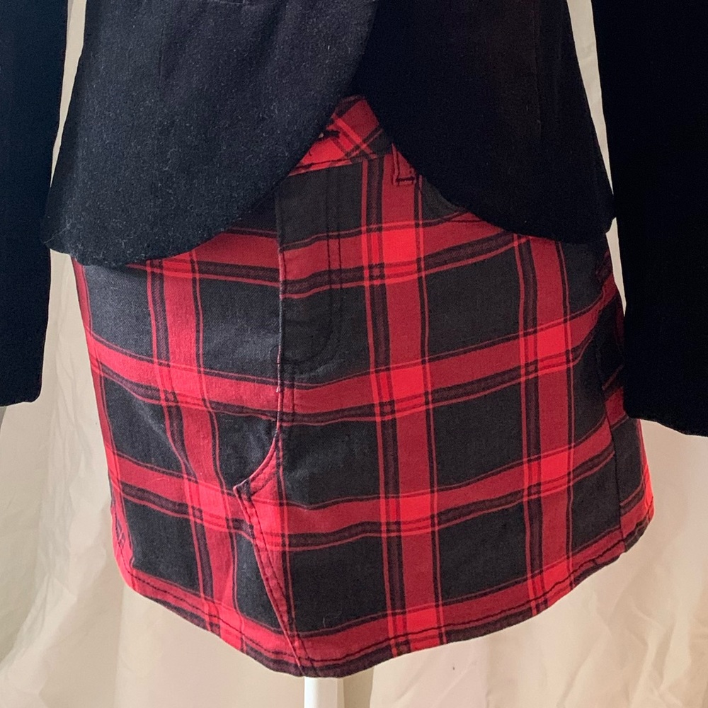 Red plaid mini skirt